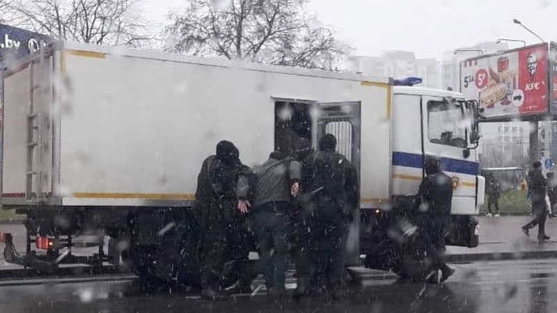 На акциях протеста в Минске и других городах Белоруссии задержаны более 100 человек