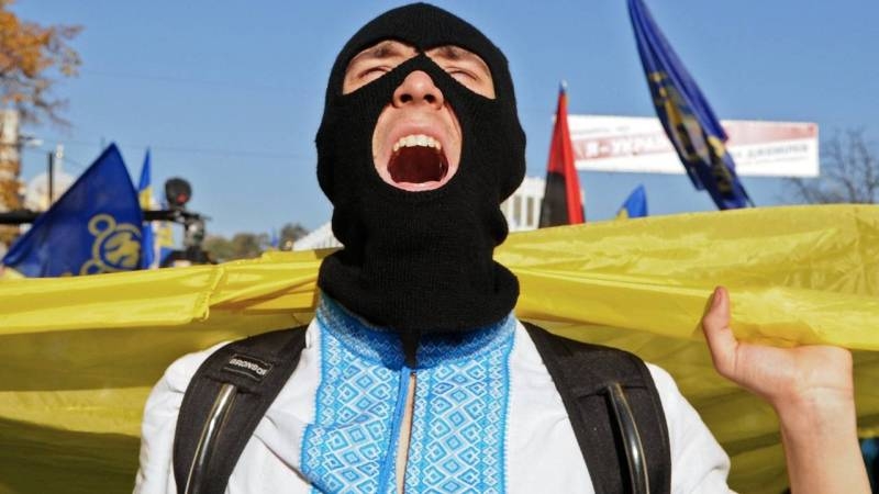 В Британии обвинили Facebook в пропаганде украинского неонацизма