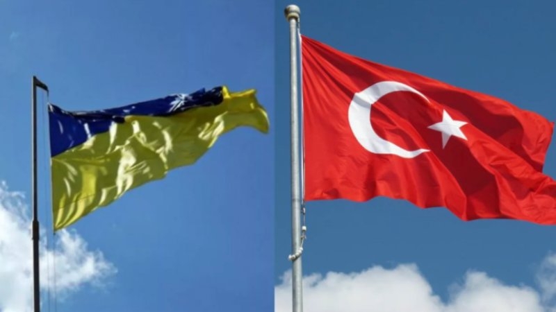 Киев договорился с турками о поставках на Украину ударных беспилотников и боевых корветов