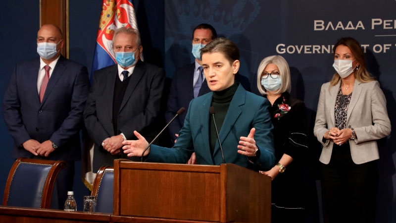 Премьер-министр Сербии сообщила о «тяжелой и мучительной борьбе» за поставки вакцины от коронавируса