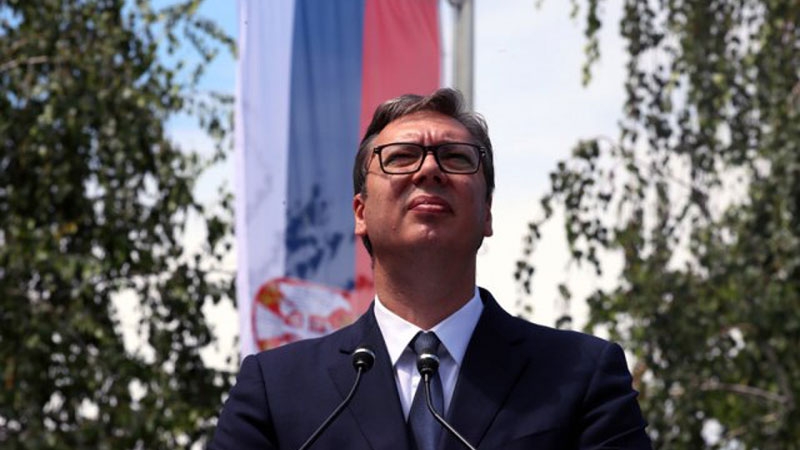 Против президента Сербии развязана гибридная война