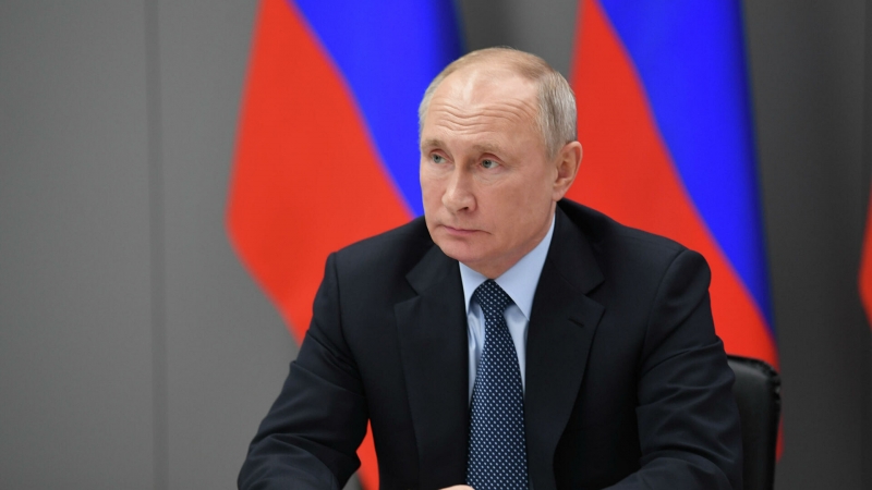Путин: необходима ревизия регулирования в промышленном строительстве