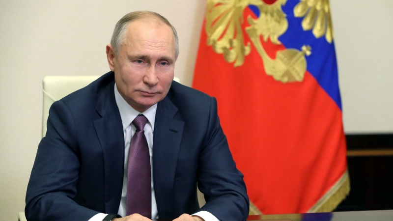 Путин подписал закон о сокращении сроков процедур в сферах строительства