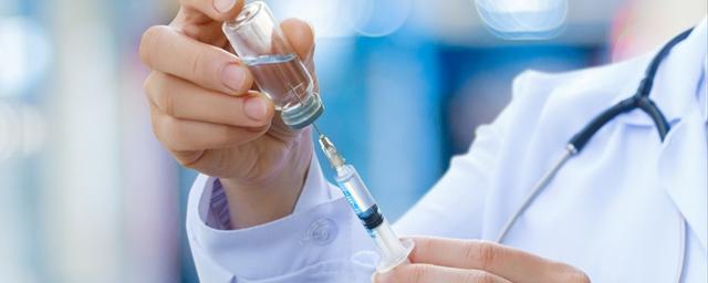 Треть россиян не верят в то, что вакцинация поможет остановить пандемию