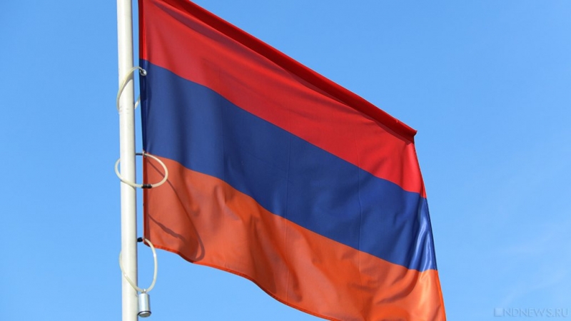 В Армении возобновились акции протеста с требованием отставки Пашиняна