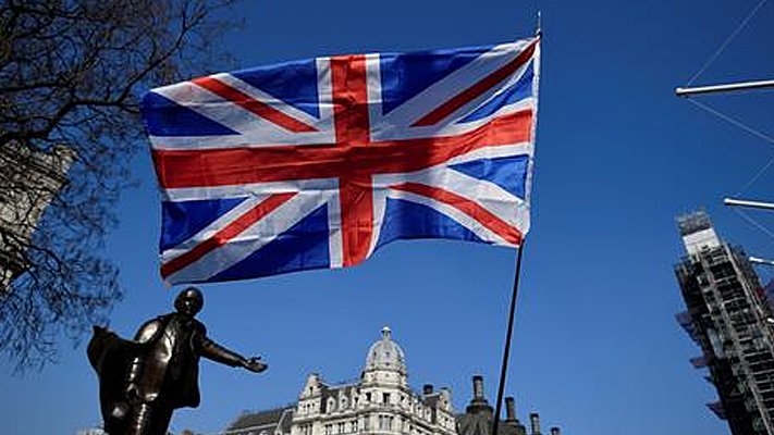 Великобритания и ЕС решили предпринять ещё одну попытку договориться о Брексите без скандалов