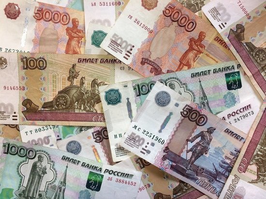 Власти ужесточат контроль за денежными операциями россиян