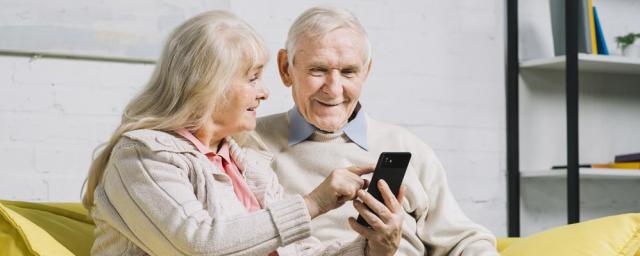ОНФ предложил дать пенсионерам возможность отказаться от онлайн-платежей