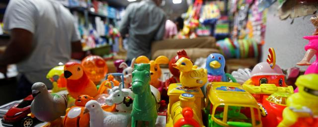 Китайские игрушки могут стать недоступны для покупки онлайн в России