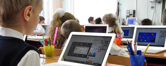 В российских школах ограничат доступ к негативному контенту в Сети