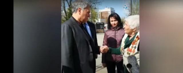 В Саратове пенсионерка рассказала Володину о проблемах страны, раскритиковав власть