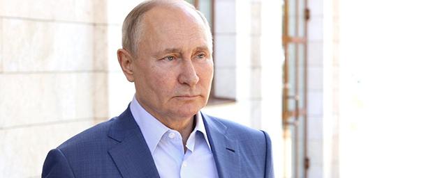 После стрельбы в Казани Путин поручил проработать новые правила оборота оружия