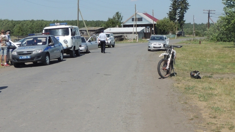 В уральском селе байкер насмерть сбил женщину (ФОТО)