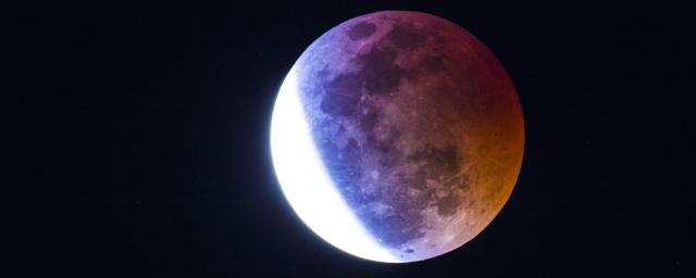 Жители России 26 мая увидят редкое лунное затмение