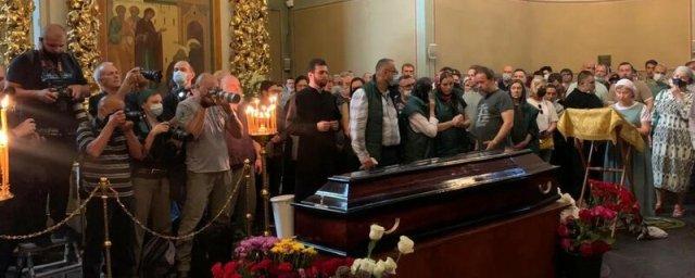Артиста Петра Мамонова похоронили в подмосковном городе Верея