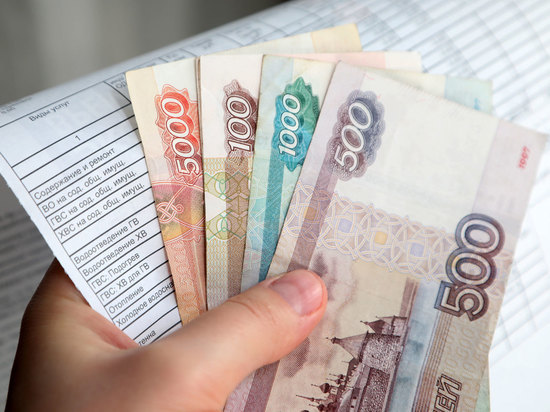 Над россиянами нависла угроза выбивания долгов по ЖКХ коллекторами