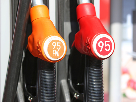 Власти нашли способ сдержать постоянно растущие цены на бензин