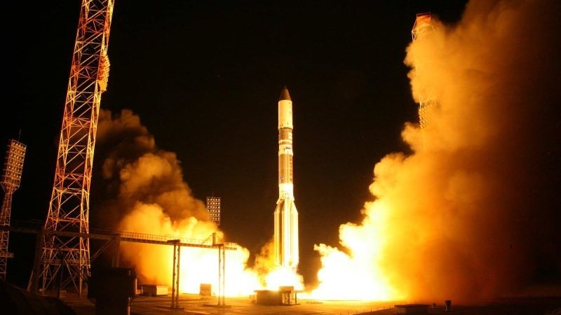 С космодрома Плесецк успешно стартовала легкая ракета с военным спутником