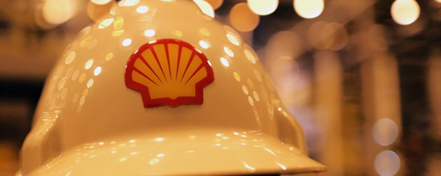 Shell незамедлительно прекращает закупку российской нефти и останавливает свои проекты