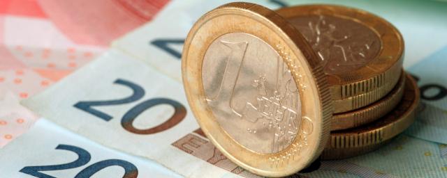 Эксперт Тузов: Обвал евро происходит из-за сокращения импорта из ЕС и оплаты газа в рублях