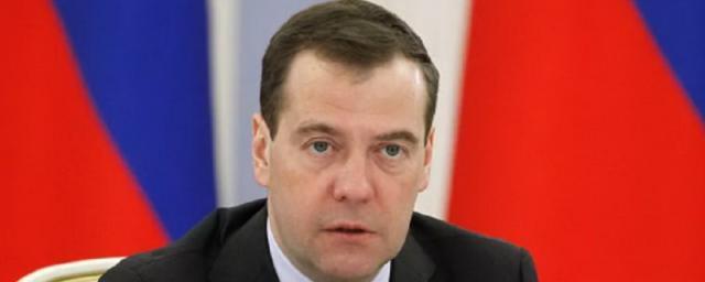 Зампред Совбеза Медведев провел совещание по ускорению темпов поставок вооружения