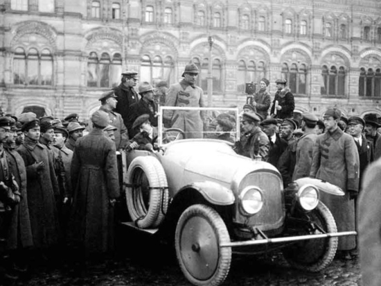История первого советского автомобиля: назывался "Промбронь", выпустили 27 экземпляров