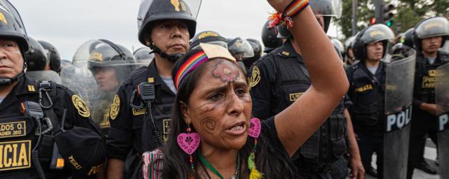 Из Мачу-Пикчу вывезли 418 туристов, застрявших там из-за антиправительственных митингов