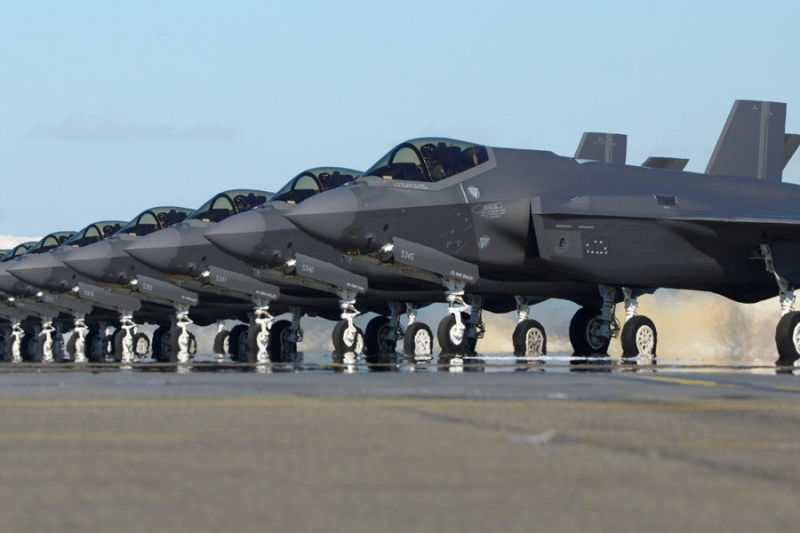 Менее 30% истребителей пятого поколения F-35 Lightning II в США полностью готовы выполнять боевые задачи