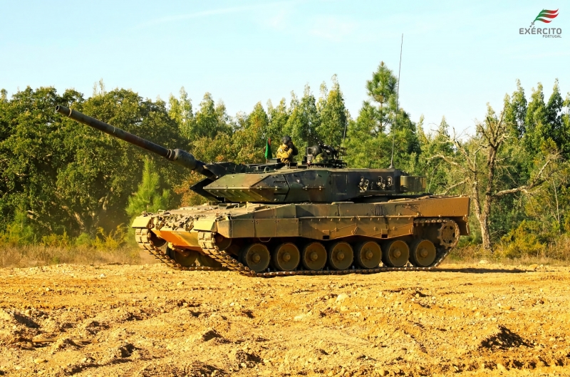 Вслед за Польшей и Германией: Португалия передала Украине обещанные танки Leopard 2, теперь их у ВСУ 35 единиц