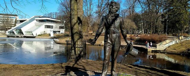 Глава Россотрудничества Примаков назвал решение властей Риги снести памятник Пушкину маразмом