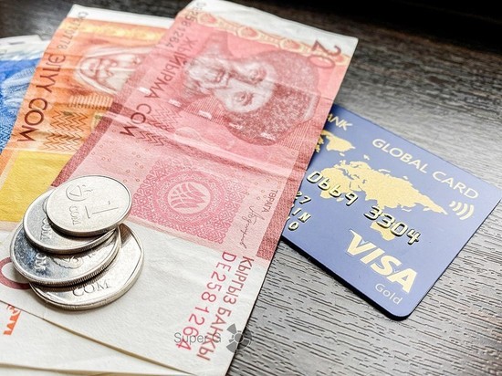 «Невыгодно? А есть варианты?»: как россияне оформляют банковские карты в Кыргызстане