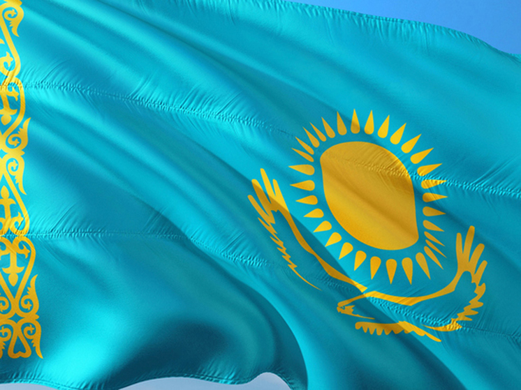 Друг наш, враг наш: Казахстан поставил России препоны с товарами
