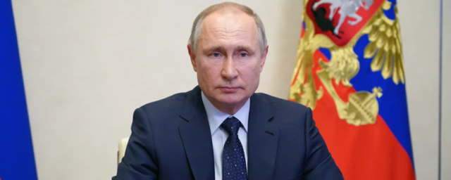 Владимир Путин: В России с 1 января 2024 года на 18,5% будет увеличен МРОТ