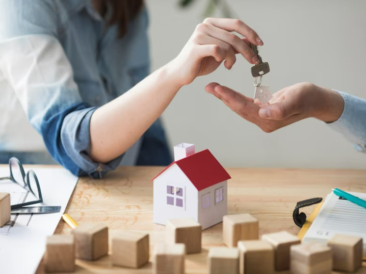 «Лучше подождать до сентября»: аналитики рынка недвижимости дали советы покупателям квартир