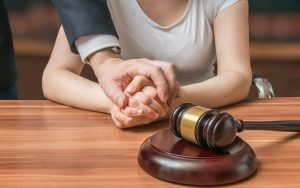 Адвокат по семейным делам: с чем поможет разобраться