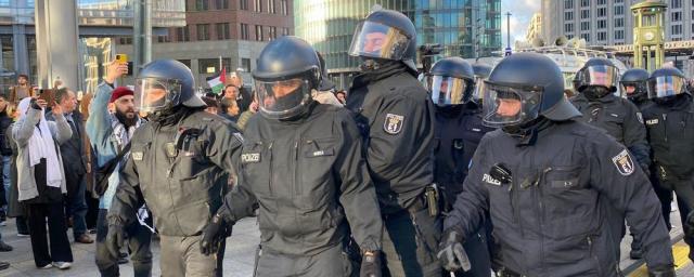 Полиция Берлина разогнала крупный митинг в поддержку Палестины