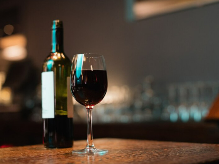 Стали известны причины подорожания вин в новом году