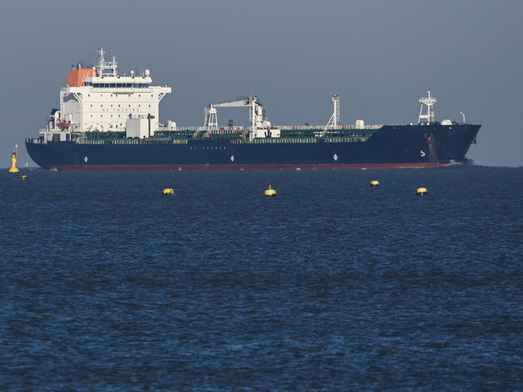 У России решили отобрать танкеры: нефть подорожает до $100 за баррель