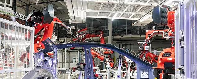 В Техасе робот напал на человека на заводе Tesla