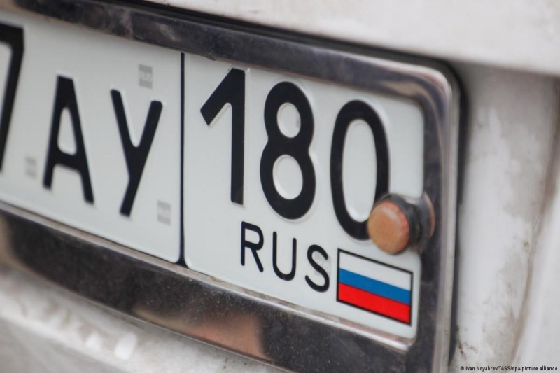 Стало известно, сколько авто с российскими номерами конфискует Литва