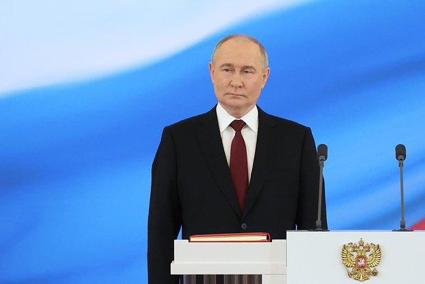 Президент поручил увеличить суммарный коэффициент рождаемости в России