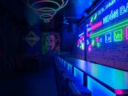 Для чего нужны неоновые вывески