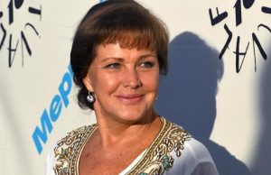 Елена Проклова получила предложение руки и сердца от бывшего мужа Тришина